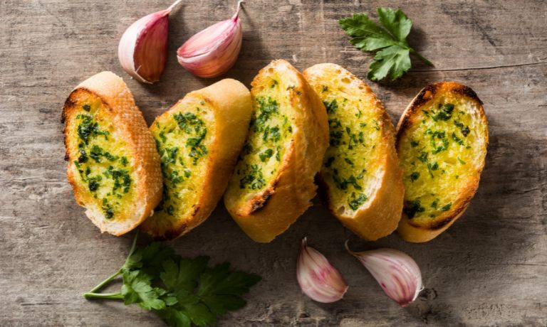 Roasted Garlic Butter Bread